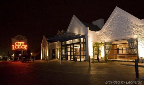 Внешний вид отеля City Lodge Johannesburg Airport, Barbara Road в Городе Метрополитенского Муниципалитете Экурхулени, фото 2