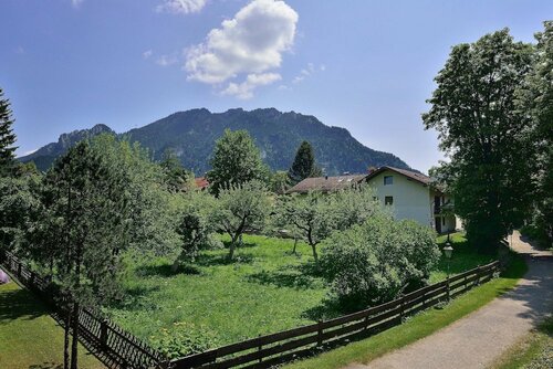 Гостиница Landhotel Böld and Restaurant Uhrmacher Oberammergau в Обераммергау