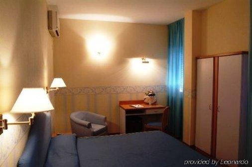 Фото Hotel Touring Falconara Marittima