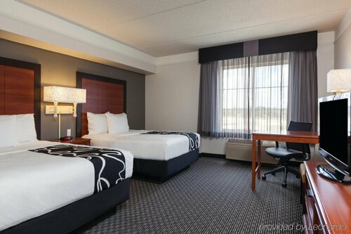Гостиница La Quinta Inn & Suites by Wyndham Dallas North Central в Далласе