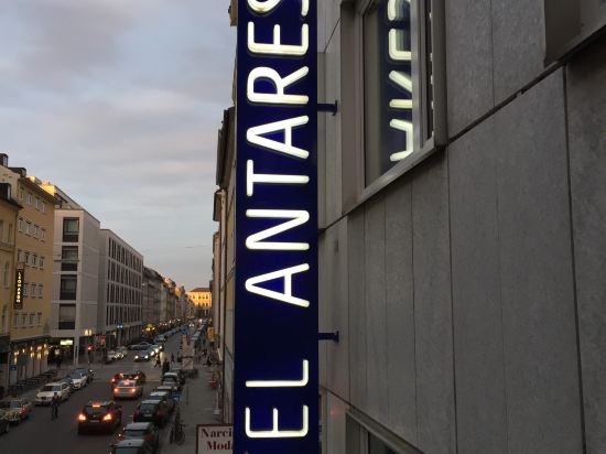 Фото отеля 3