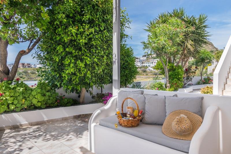 Фото Vivere a Plakes Milos