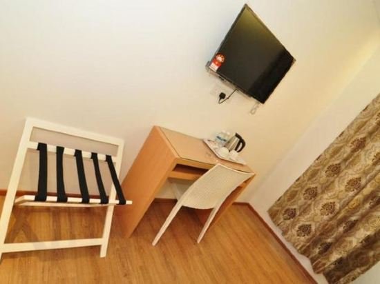 Фото 1 Million Hotel