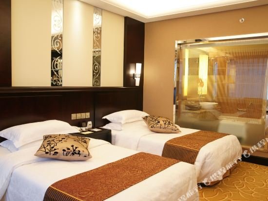 Фото Kunming Green Land Hotel