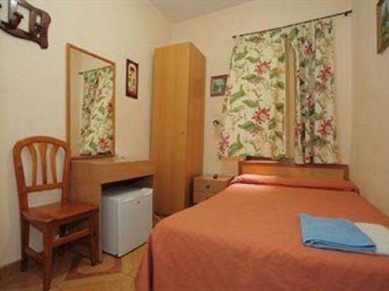 Фото Hostal Fuentesol