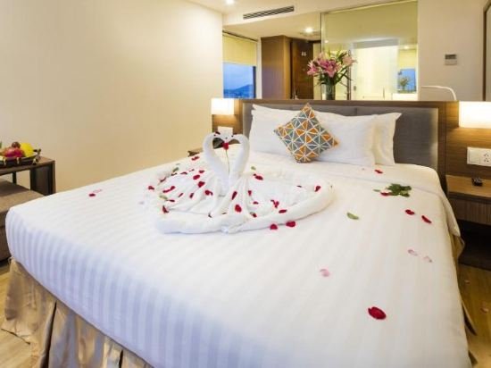 Фото King Town Grand Hotel