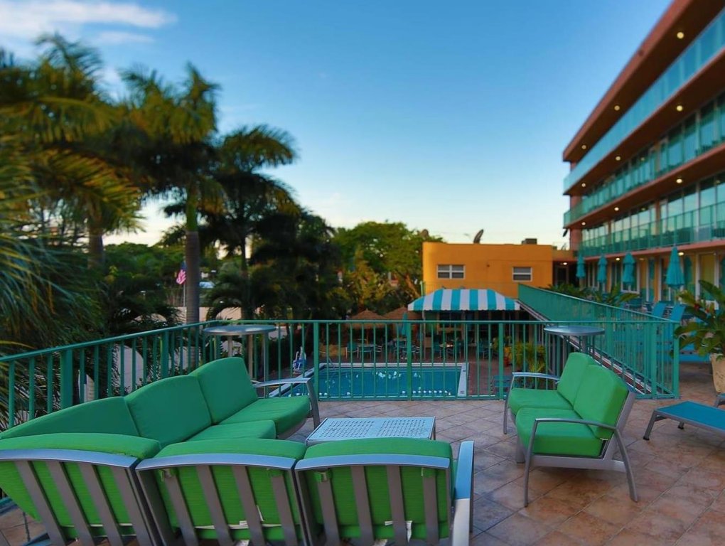 Фото Best Western Plus Oceanside Inn