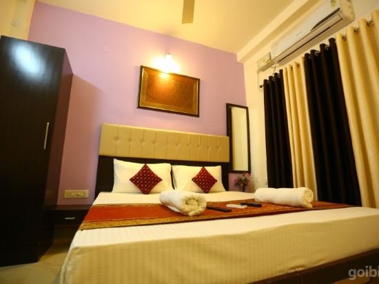 Фото Отель Yash Residency Assi Ghat