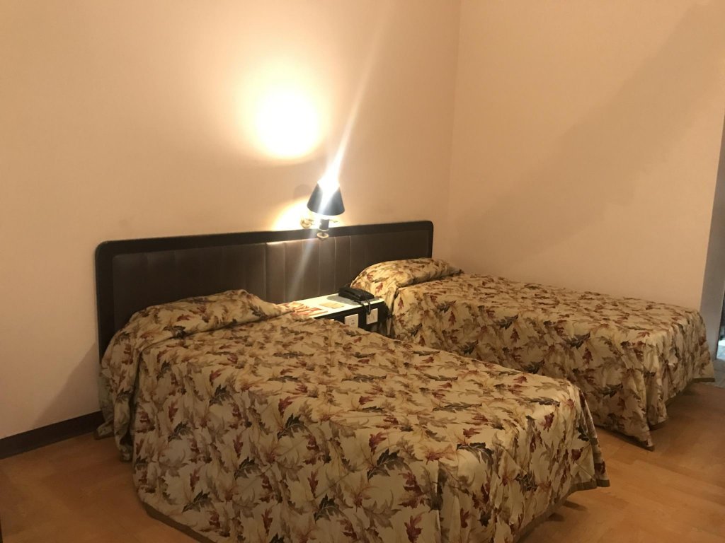 Фото Hotel Indraprastha