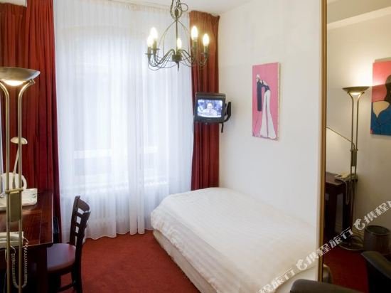 Фото Hotel Parklane