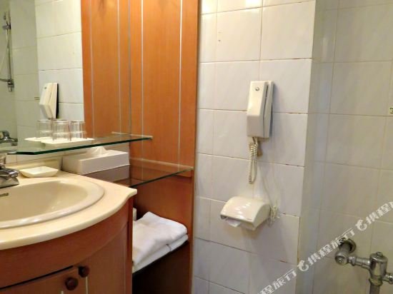 Фото First Hotel