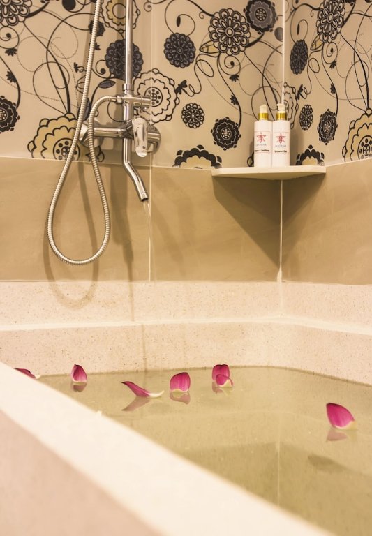 Фото Lantana Hoi An Riverside Boutique Hotel