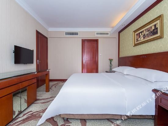 Фото Vienna International Hotel Xiangyang Railway Stati