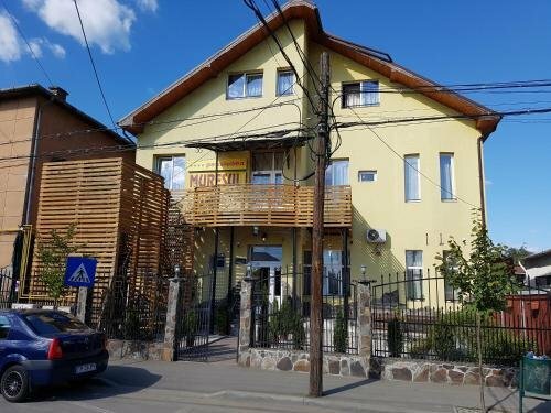 Апартаменты Pensiunea Muresul 3 в Тыргу-Муреш