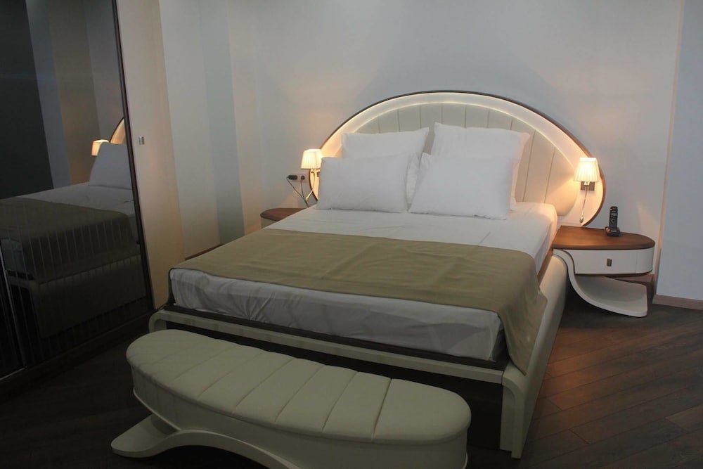 Фото Лайт Палас