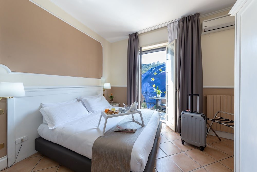 Фото Hotel Leopardi