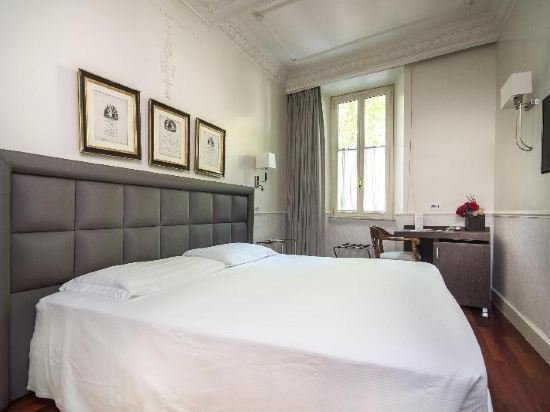 Фото Hotel Alexandra