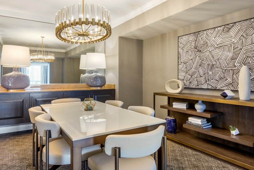 Фото Omni Los Angeles Hotel at California Plaza