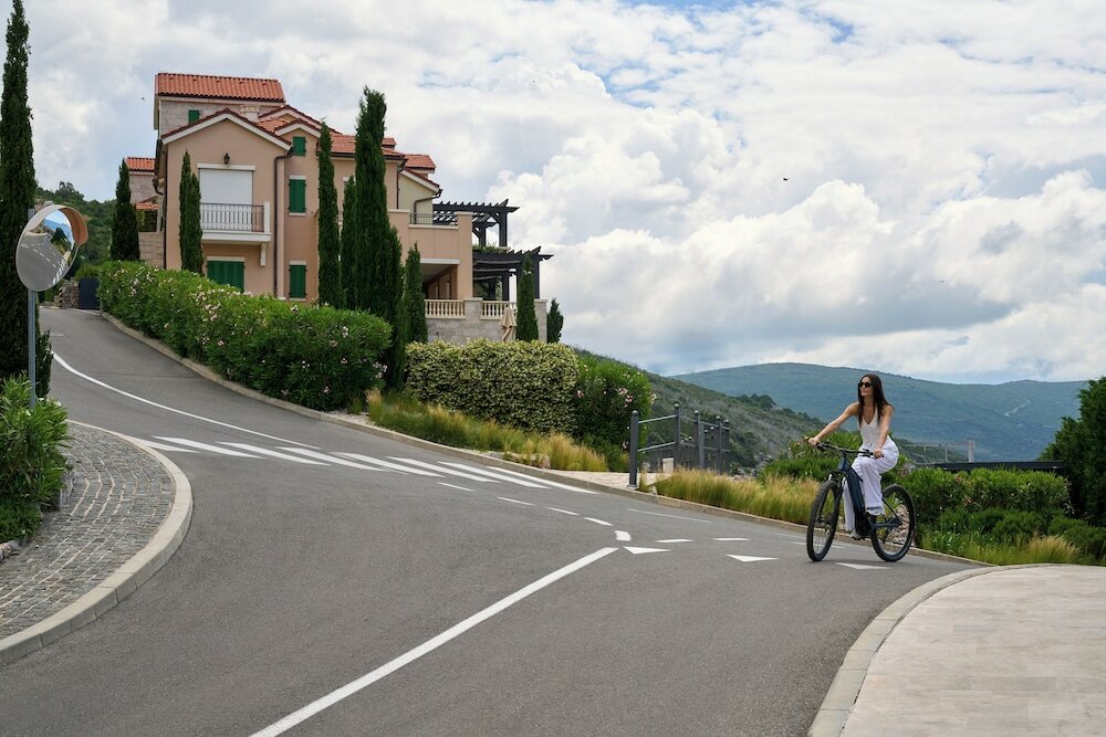 Фото The Chedi Lustica Bay