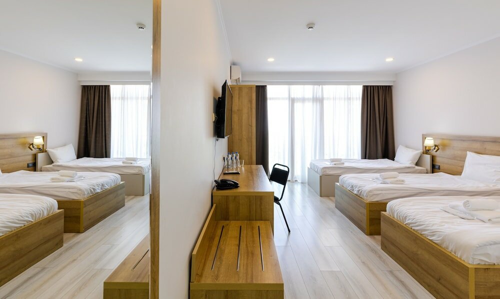 Фото Aqua Hotel & Apartments Batumi