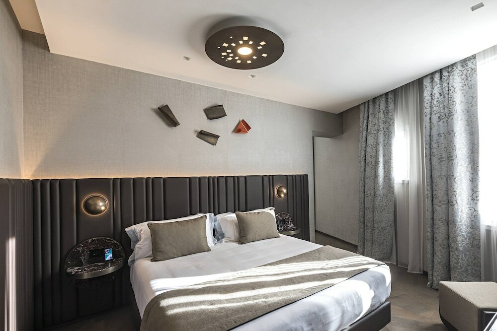 Фото The Pantheon Iconic Rome Hotel, Autograph Collection