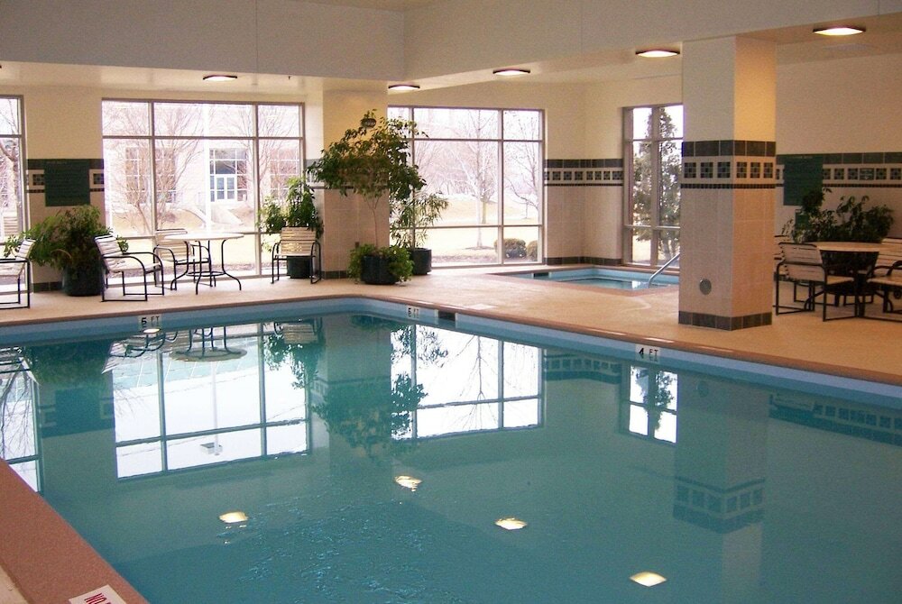 Фото Wyndham Moline on John Deere Commons