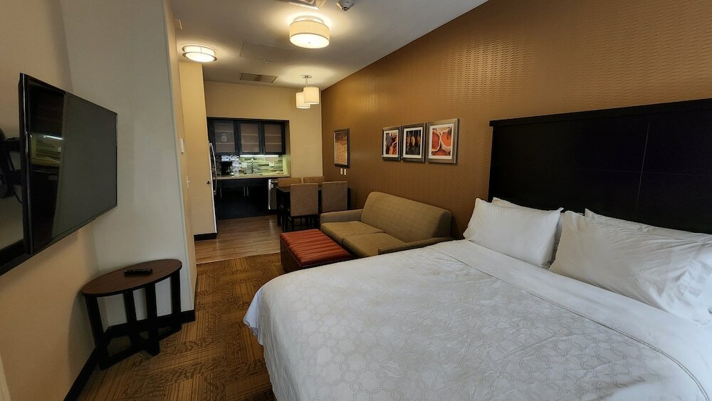 Фото Staybridge Suites Denver Downtown, an Ihg Hotel
