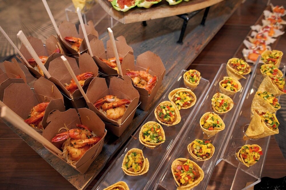 Фото Courtyard by Marriott Toronto Downtown