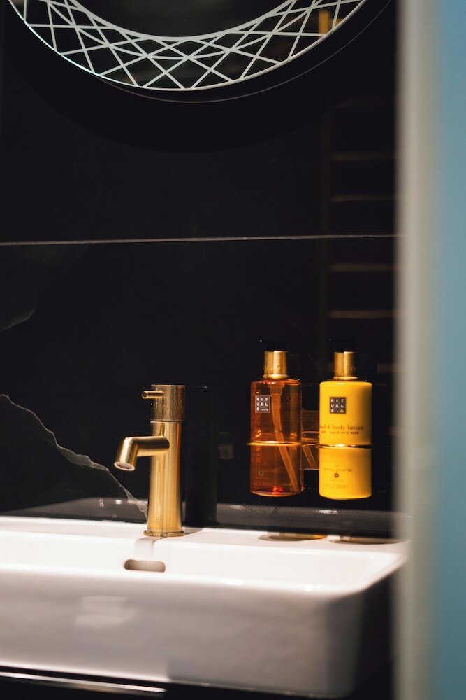 Фото Twenty Nevern Square Hotel