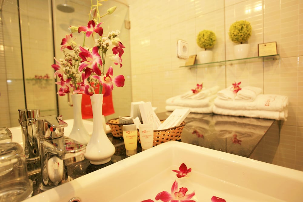 Фото Eclipse Legend Hotel