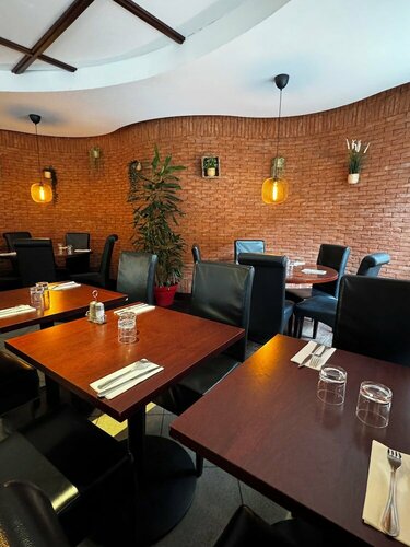 Гостиница Hôtel Au Petit Caporal в Мезоне-Альфоре