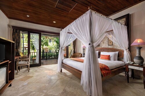 Внешний вид отеля Bali Tropic Resort & SPA в Беное, фото 5