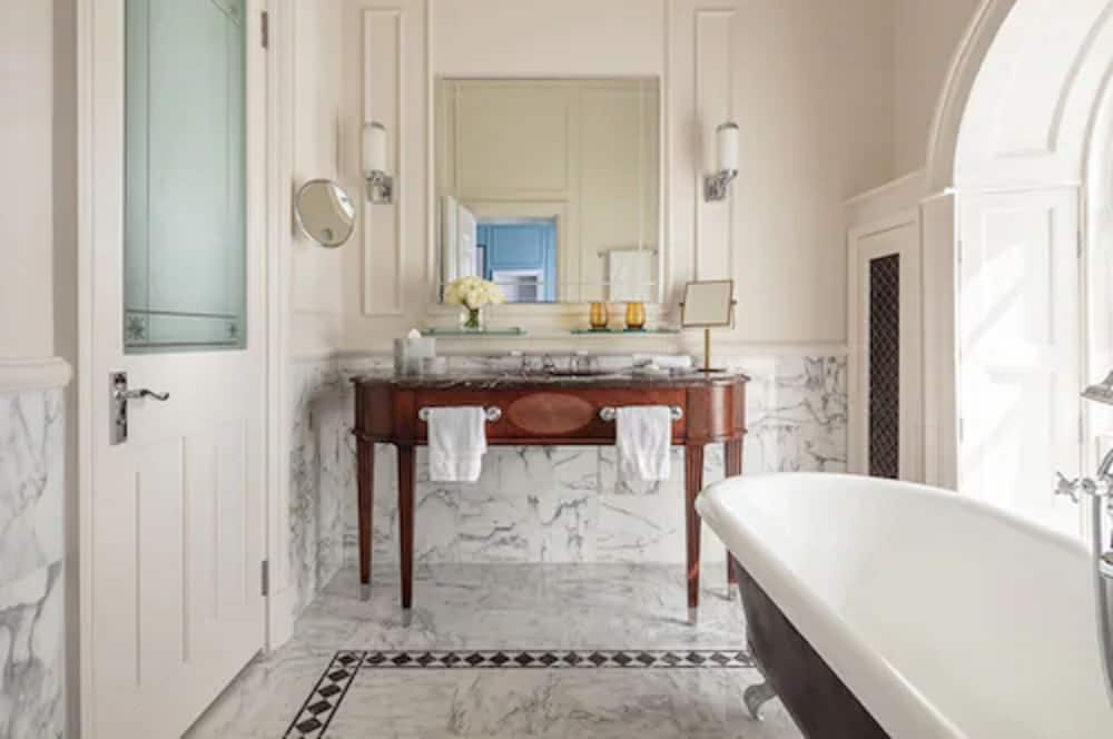 Фото Four Seasons Hotel Hampshire