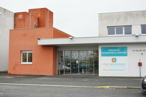 Гостиница Zenao Appart'hotel Moulins-Yzeure в Мулене