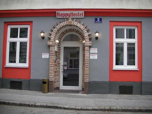Happyhostel