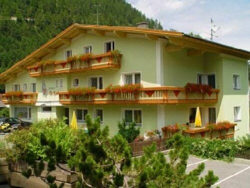 Гостиница Pension St. Lukas в Пфундсе