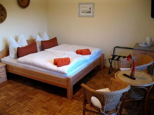 Гостиница Pension Wiesenhof „Bed & Breakfast“ в Темплине