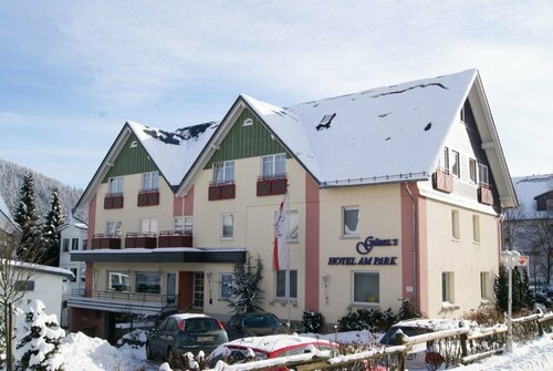 Гостиница Göbel's Hotel Am Park в Виллингене