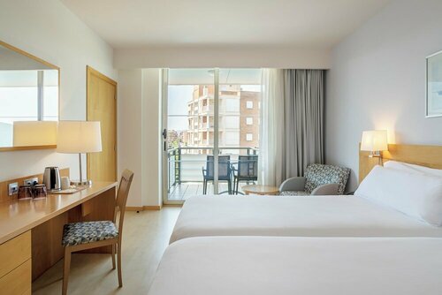 Гостиница Sol Port Cambrils в Камбрильсе