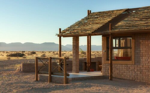 Гостиница Desert Camp в Намибии