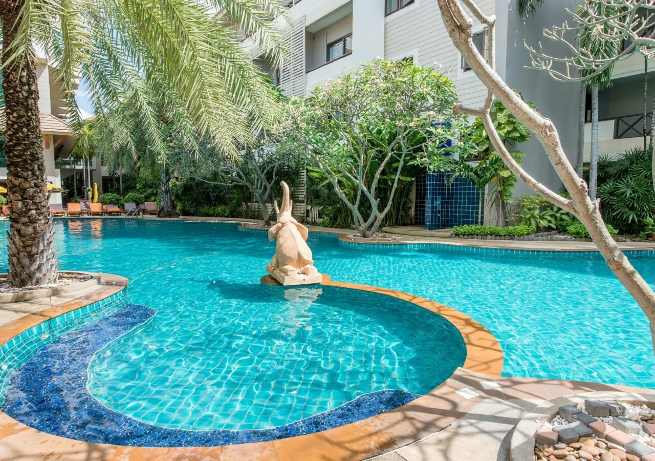 Sea Breeze Jomtien Resort - 6