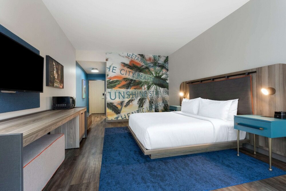 Фото Tryp by Wyndham Orlando