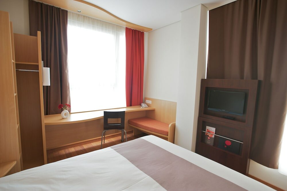 Фото Ibis Styles Kaunas Centre