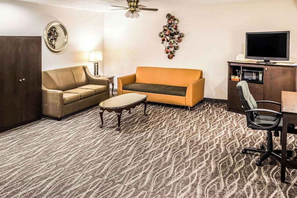 Фото Comfort Inn Downtown Charleston