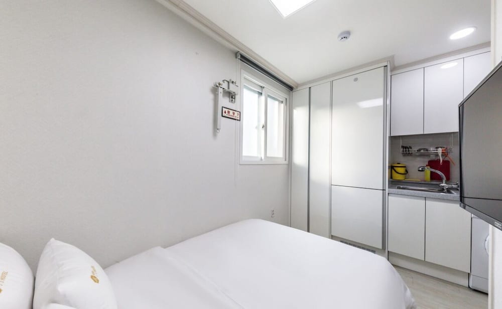 Фото Guro JS Hotel