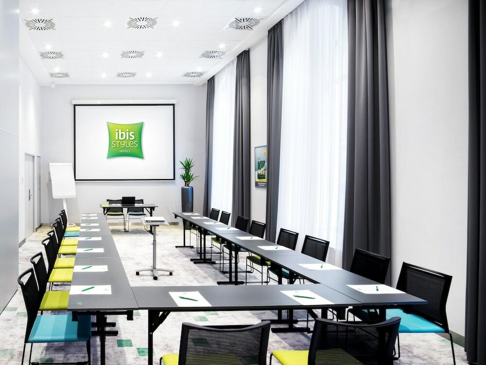 Фото Ibis Styles Budapest Center