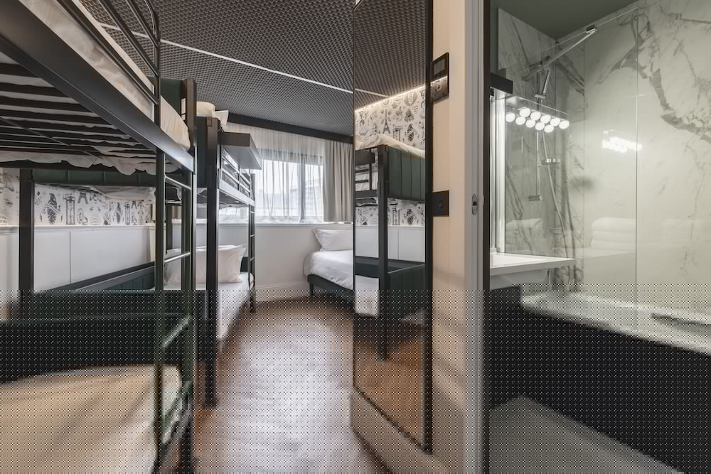 Фото Moxy Paris La Villette Hotel