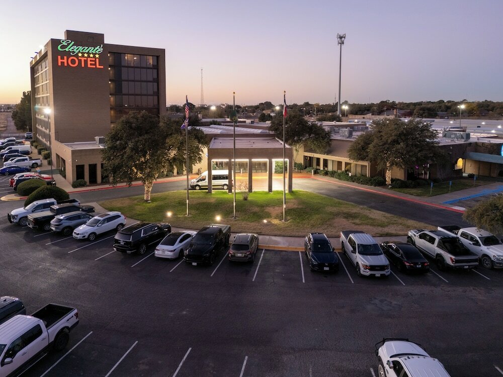 Фото Mcm Elegante Hotel and Conference Center Odessa