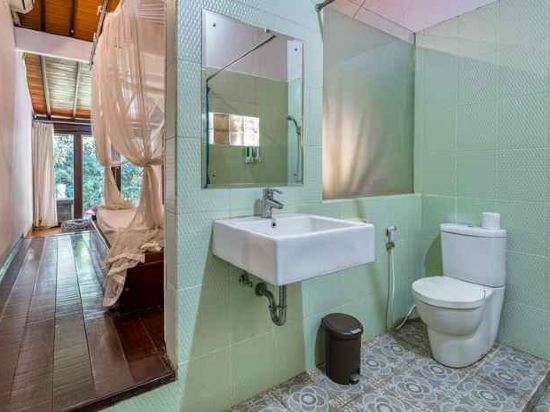 Фото Ubud Sari Health Resort