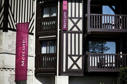 Гостиница Mercure Deauville Centre в Довиле